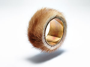 Meret Oppenheim, Fur Bracelet