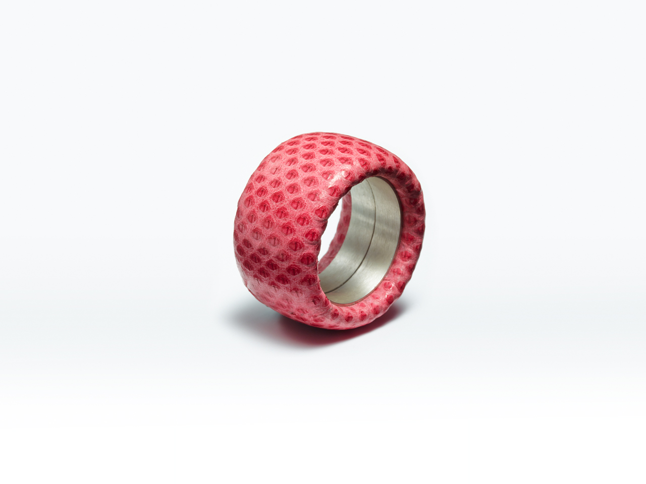 Leather Ring, MERET OPPENHEIM – LEATHER RING, pink