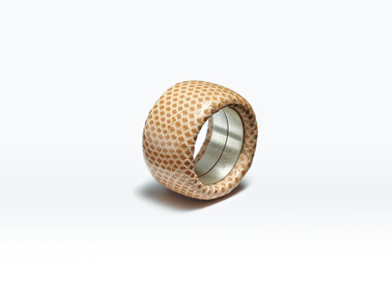 Leather Ring, MERET OPPENHEIM – LEATHER RING, beige